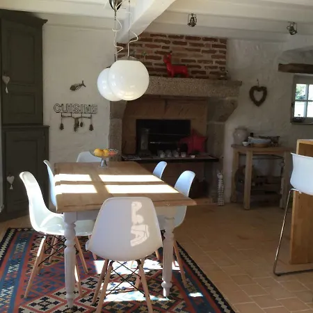 Les Epis Du Vent Nocleg ze śniadaniem Adilly